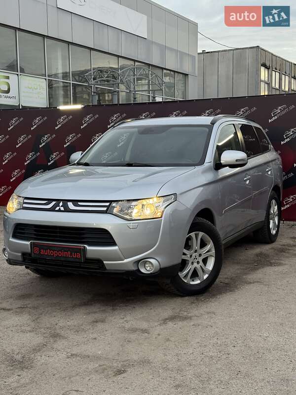 Позашляховик / Кросовер Mitsubishi Outlander 2012 в Сумах фото 3 Позашляховик / Кросовер Mitsubishi Outlander 2012 в Сумах