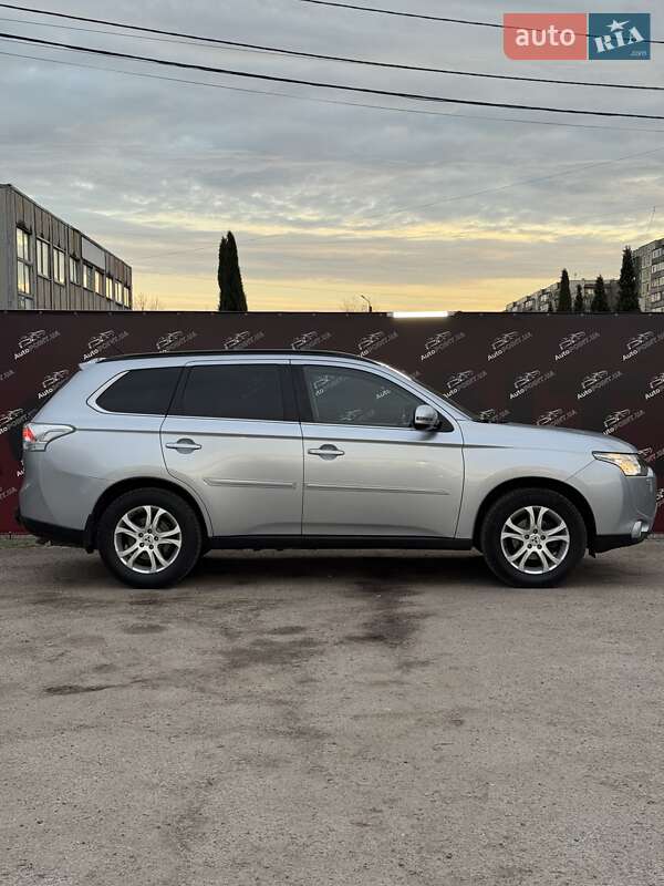 Позашляховик / Кросовер Mitsubishi Outlander 2012 в Сумах фото 4 Позашляховик / Кросовер Mitsubishi Outlander 2012 в Сумах