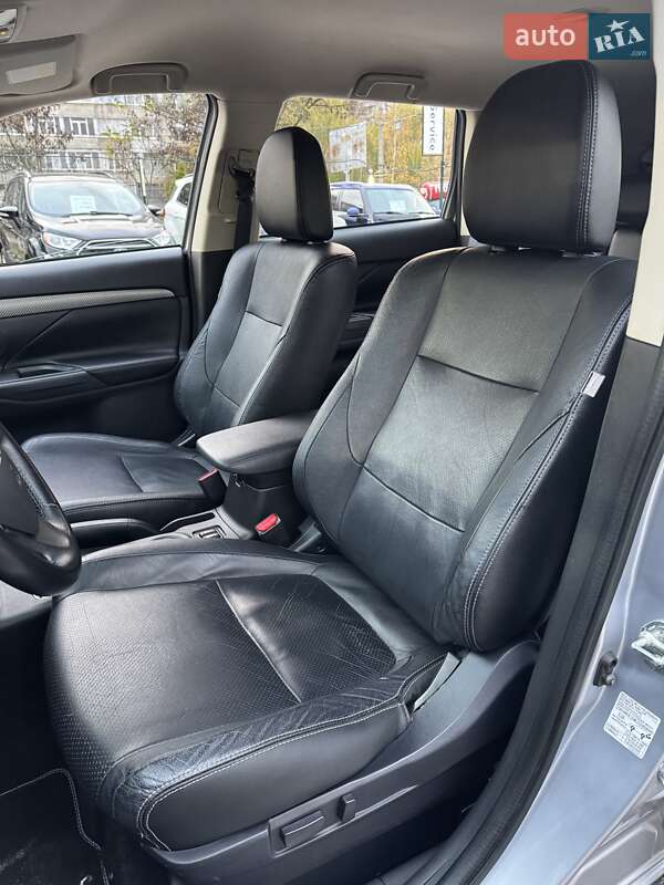 Позашляховик / Кросовер Mitsubishi Outlander 2012 в Сумах фото 23 Позашляховик / Кросовер Mitsubishi Outlander 2012 в Сумах
