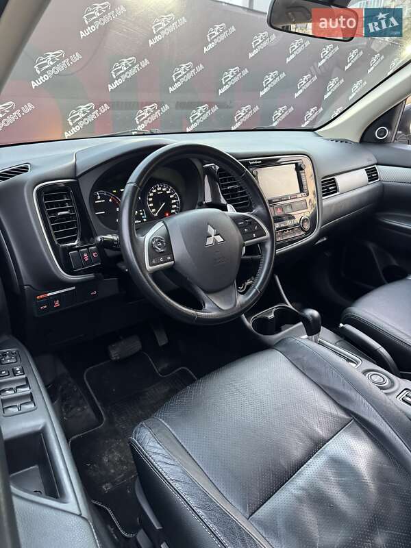 Позашляховик / Кросовер Mitsubishi Outlander 2012 в Сумах фото 24 Позашляховик / Кросовер Mitsubishi Outlander 2012 в Сумах