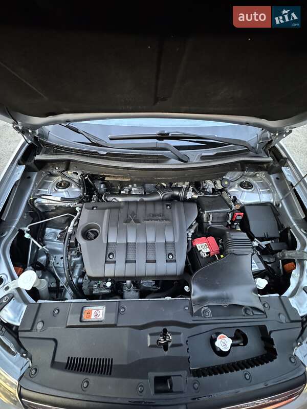 Позашляховик / Кросовер Mitsubishi Outlander 2012 в Сумах фото 37 Позашляховик / Кросовер Mitsubishi Outlander 2012 в Сумах