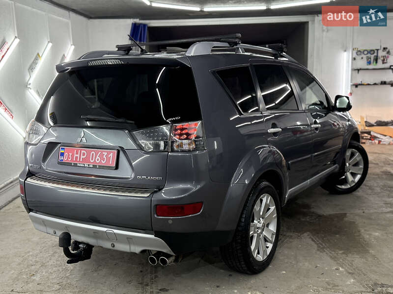 Позашляховик / Кросовер Mitsubishi Outlander 2008 в Кременці
