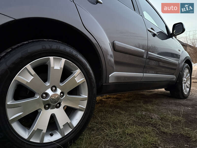 Позашляховик / Кросовер Mitsubishi Outlander 2008 в Кременці