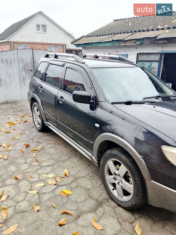 Позашляховик / Кросовер Mitsubishi Outlander 2006 в Черкасах