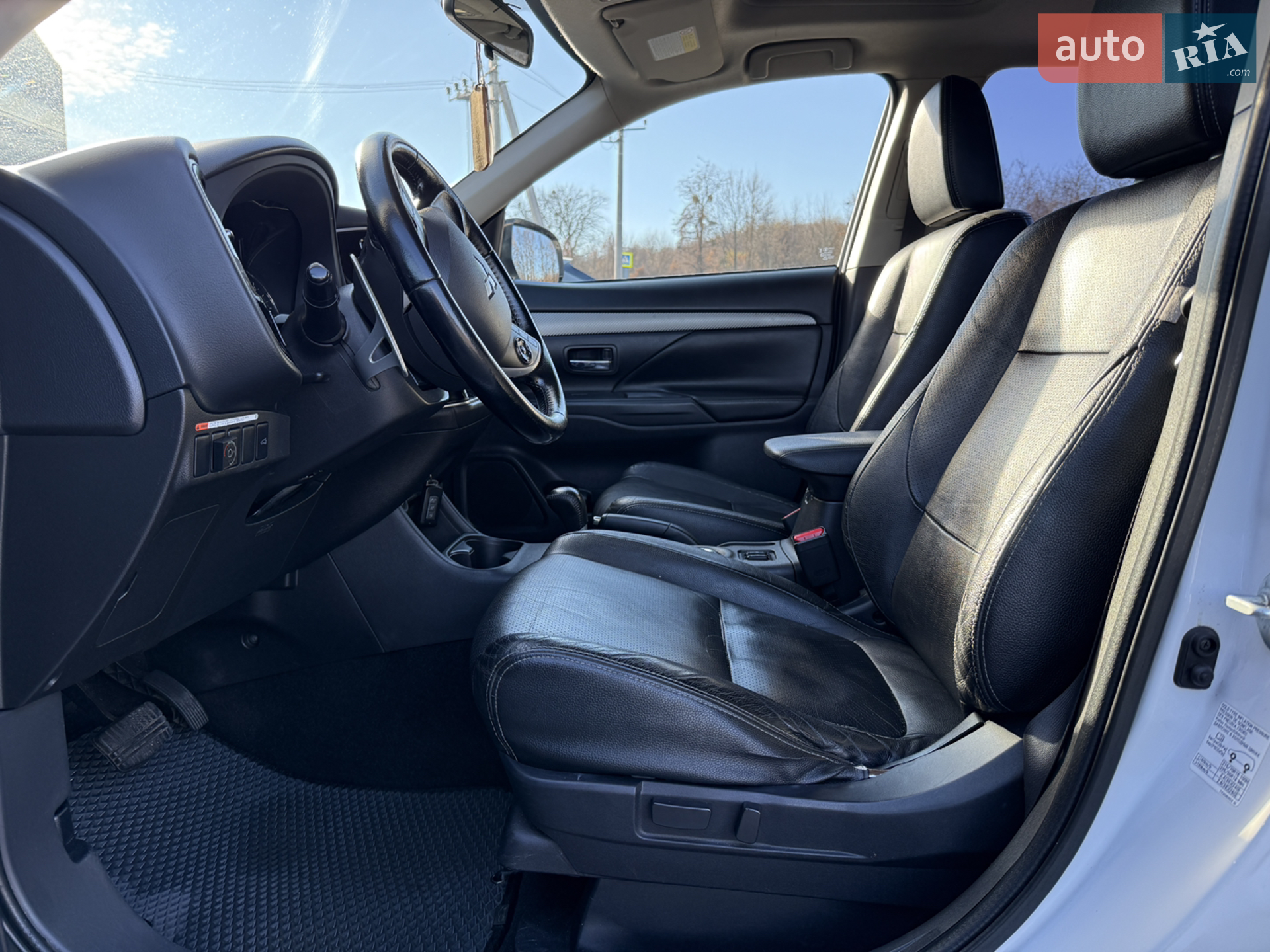 2013 Mitsubishi Outlander - мініатюра 15