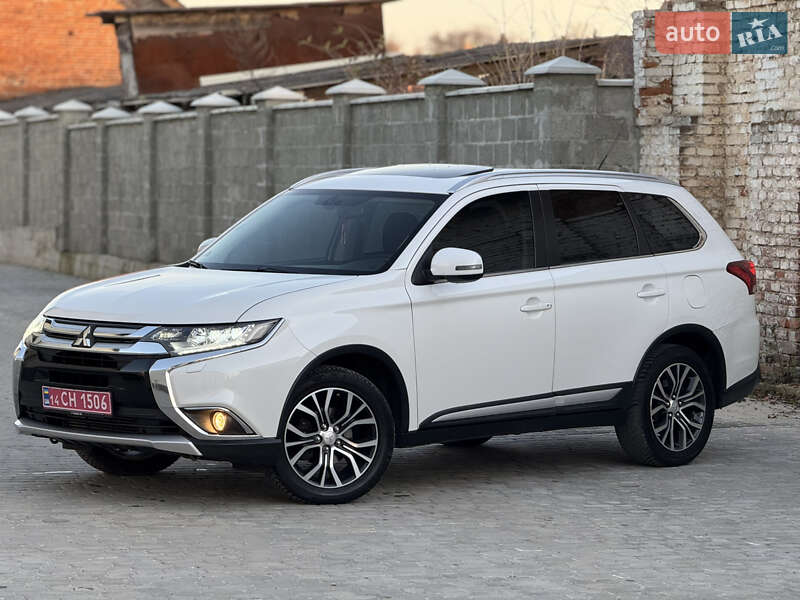Внедорожник / Кроссовер Mitsubishi Outlander 2016 в Самборе фото 11 Внедорожник / Кроссовер Mitsubishi Outlander 2016 в Самборе