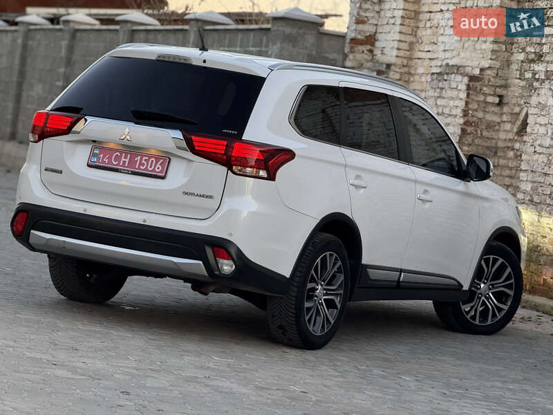 Внедорожник / Кроссовер Mitsubishi Outlander 2016 в Самборе фото 20 Внедорожник / Кроссовер Mitsubishi Outlander 2016 в Самборе