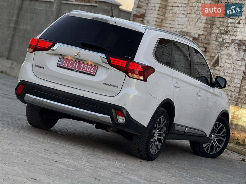 Внедорожник / Кроссовер Mitsubishi Outlander 2016 в Самборе фото 25 Внедорожник / Кроссовер Mitsubishi Outlander 2016 в Самборе