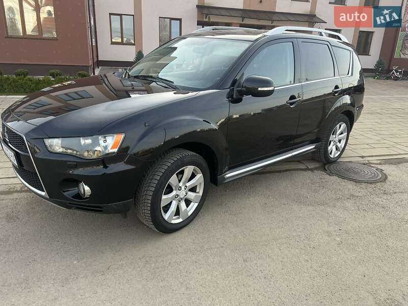 Внедорожник / Кроссовер Mitsubishi Outlander 2010 в Ивано-Франковске фото 4 Внедорожник / Кроссовер Mitsubishi Outlander 2010 в Ивано-Франковске