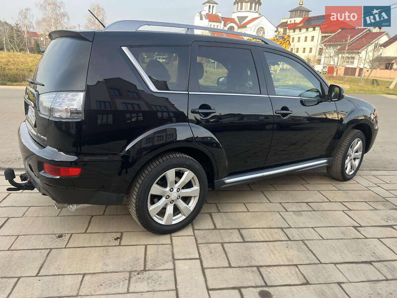 Внедорожник / Кроссовер Mitsubishi Outlander 2010 в Ивано-Франковске фото 9 Внедорожник / Кроссовер Mitsubishi Outlander 2010 в Ивано-Франковске
