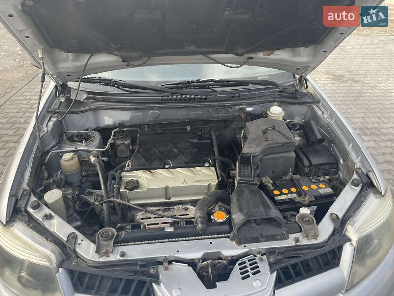 Внедорожник / Кроссовер Mitsubishi Outlander 2007 в Тернополе