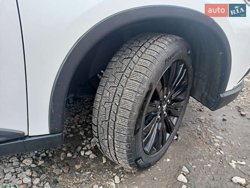 Внедорожник / Кроссовер Mitsubishi Outlander 2020 в Вышгороде