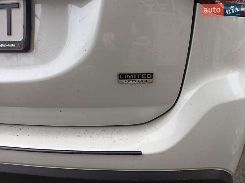 Внедорожник / Кроссовер Mitsubishi Outlander 2020 в Вышгороде