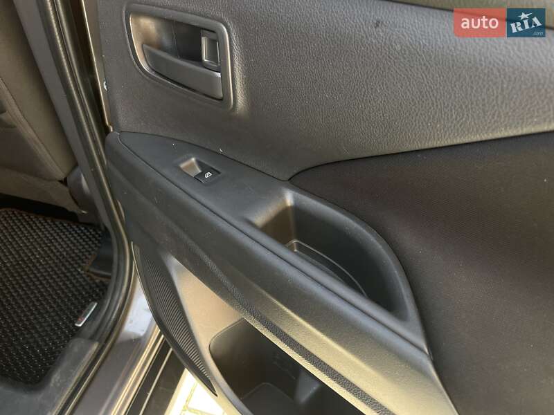 Внедорожник / Кроссовер Mitsubishi Outlander 2021 в Черновцах фото 22 Внедорожник / Кроссовер Mitsubishi Outlander 2021 в Черновцах