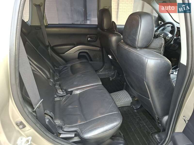 Внедорожник / Кроссовер Mitsubishi Outlander 2008 в Бердичеве