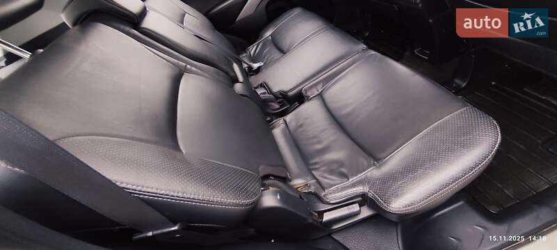 Внедорожник / Кроссовер Mitsubishi Outlander 2009 в Киеве