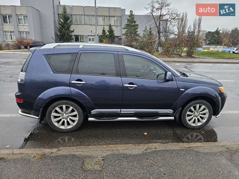 Внедорожник / Кроссовер Mitsubishi Outlander 2008 в Киеве фото 10 Внедорожник / Кроссовер Mitsubishi Outlander 2008 в Киеве