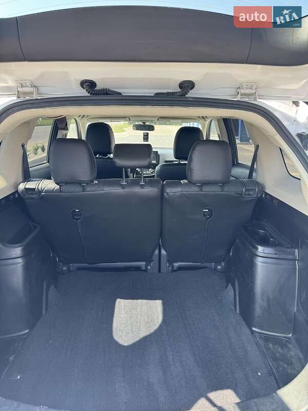 Внедорожник / Кроссовер Mitsubishi Outlander 2015 в Сумах фото 14 Внедорожник / Кроссовер Mitsubishi Outlander 2015 в Сумах
