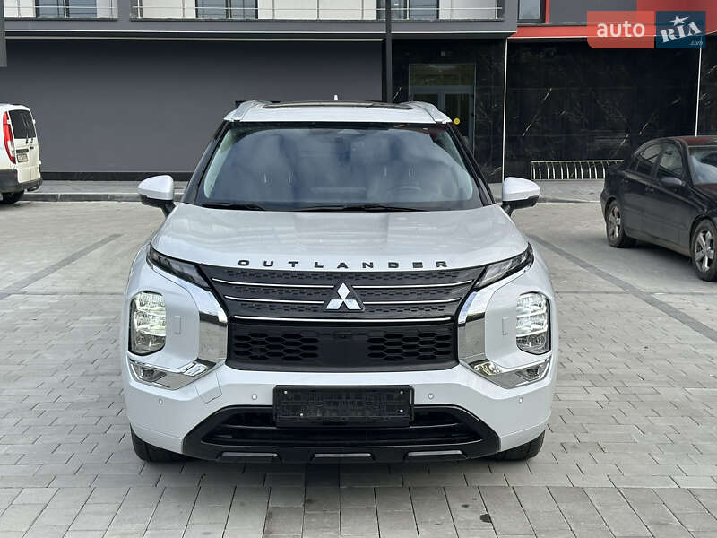 Внедорожник / Кроссовер Mitsubishi Outlander 2021 в Ужгороде фото 2 Внедорожник / Кроссовер Mitsubishi Outlander 2021 в Ужгороде