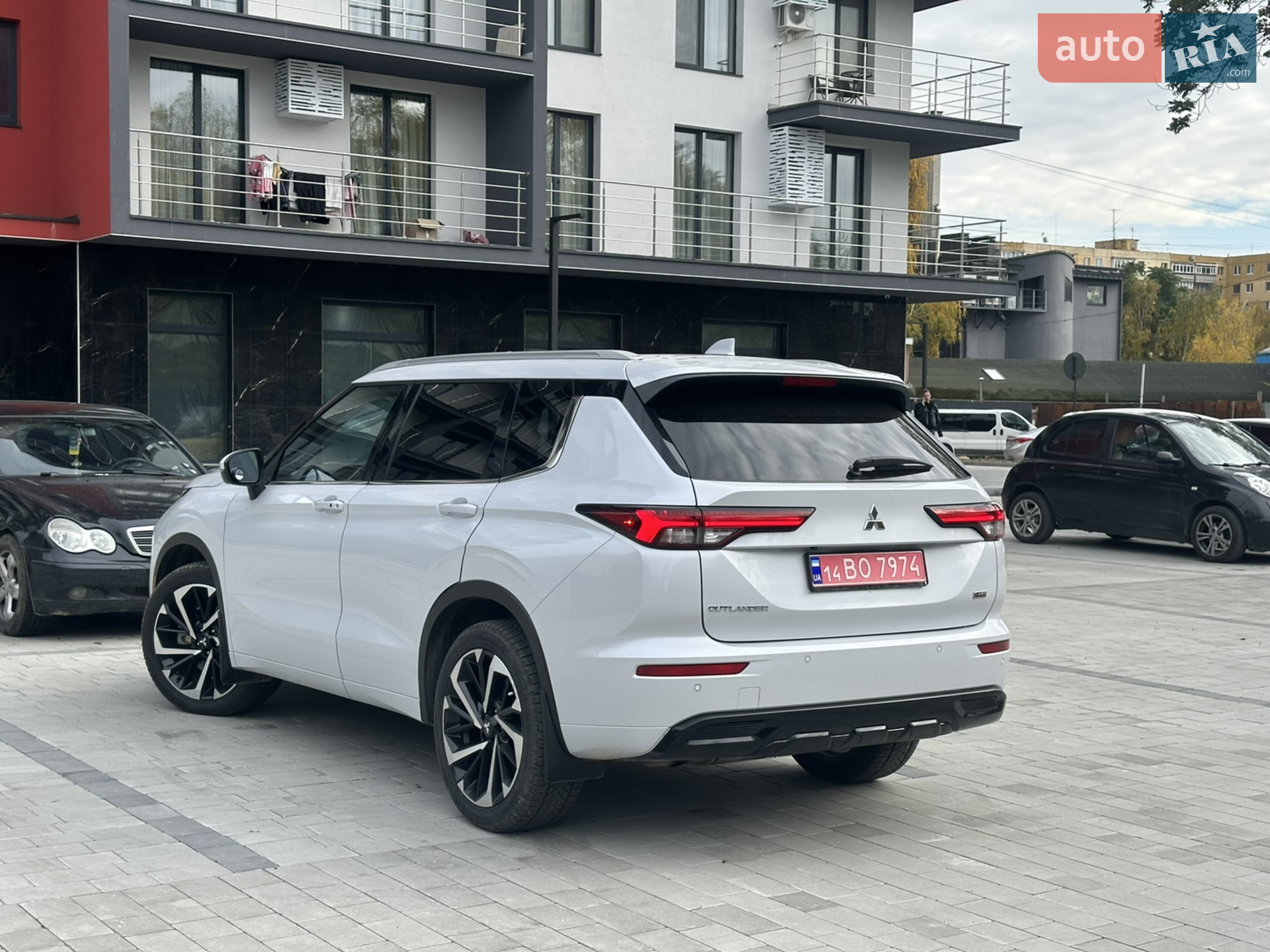 2021 Mitsubishi Outlander - мініатюра 5