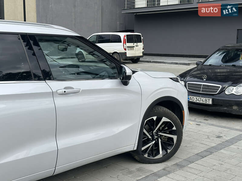 Внедорожник / Кроссовер Mitsubishi Outlander 2021 в Ужгороде фото 47 Внедорожник / Кроссовер Mitsubishi Outlander 2021 в Ужгороде