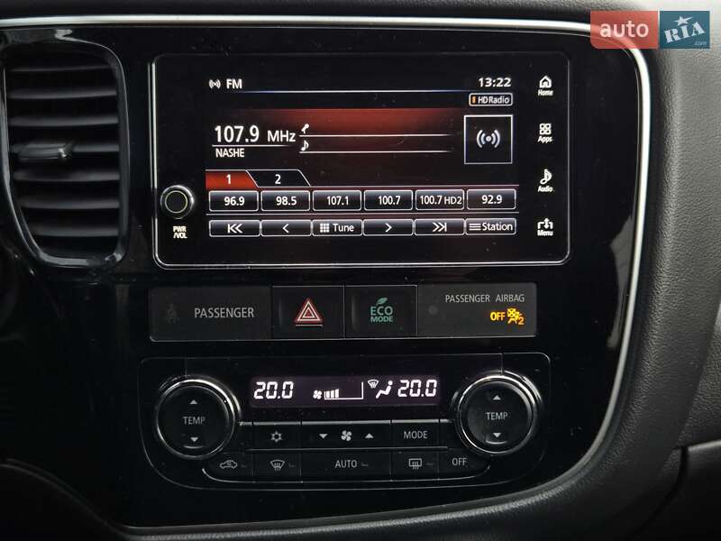 Внедорожник / Кроссовер Mitsubishi Outlander 2017 в Киеве фото 24 Внедорожник / Кроссовер Mitsubishi Outlander 2017 в Киеве