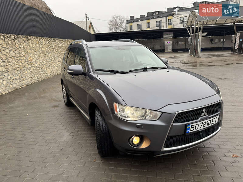 Внедорожник / Кроссовер Mitsubishi Outlander 2010 в Тернополе