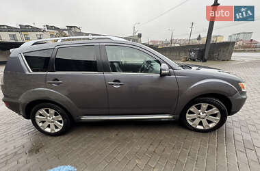 Внедорожник / Кроссовер Mitsubishi Outlander 2010 в Тернополе