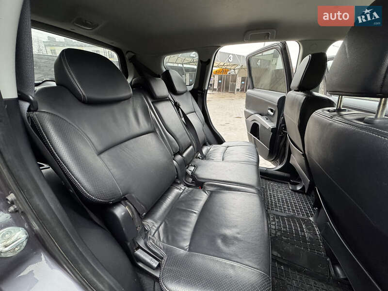 Внедорожник / Кроссовер Mitsubishi Outlander 2010 в Тернополе