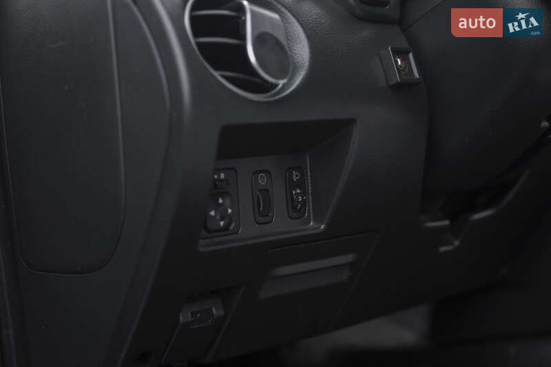 Позашляховик / Кросовер Mitsubishi Outlander 2008 в Самборі фото 22 Позашляховик / Кросовер Mitsubishi Outlander 2008 в Самборі