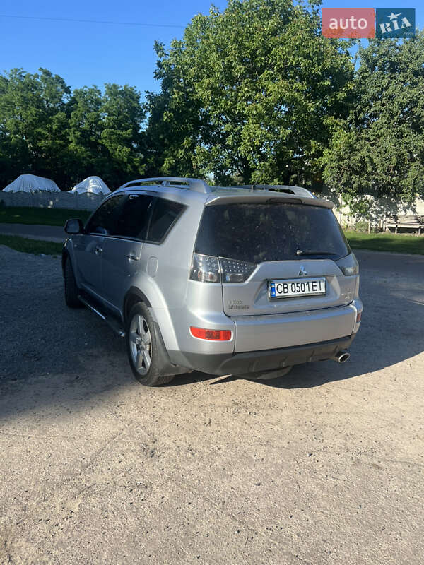 Внедорожник / Кроссовер Mitsubishi Outlander 2008 в Чернигове фото 3 Внедорожник / Кроссовер Mitsubishi Outlander 2008 в Чернигове