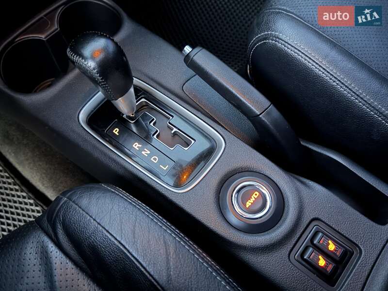 Позашляховик / Кросовер Mitsubishi Outlander 2012 в Дніпрі