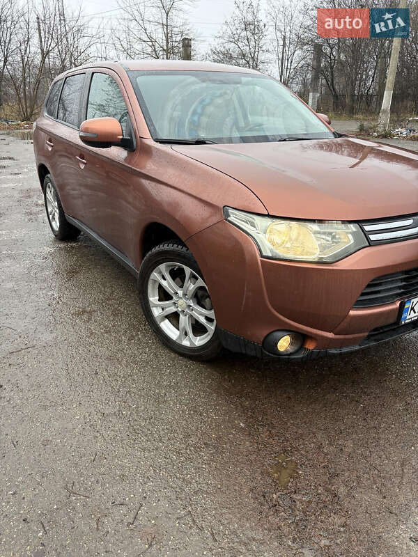 Позашляховик / Кросовер Mitsubishi Outlander 2013 в Івано-Франківську фото 18 Позашляховик / Кросовер Mitsubishi Outlander 2013 в Івано-Франківську