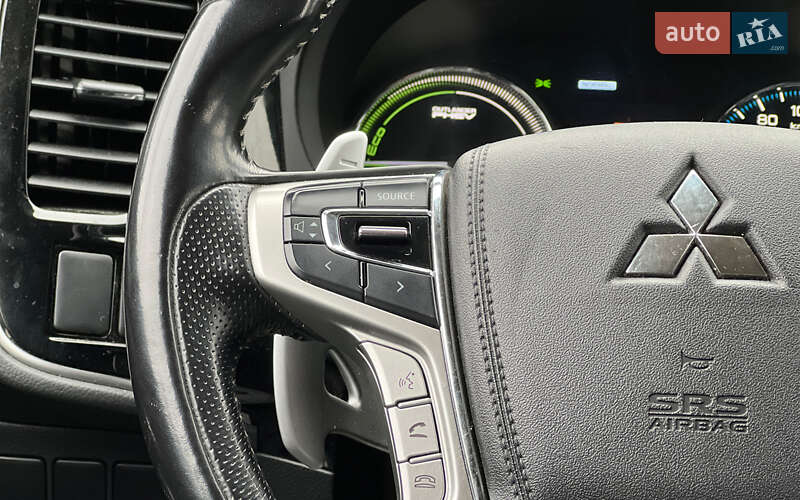 Внедорожник / Кроссовер Mitsubishi Outlander 2018 в Львове