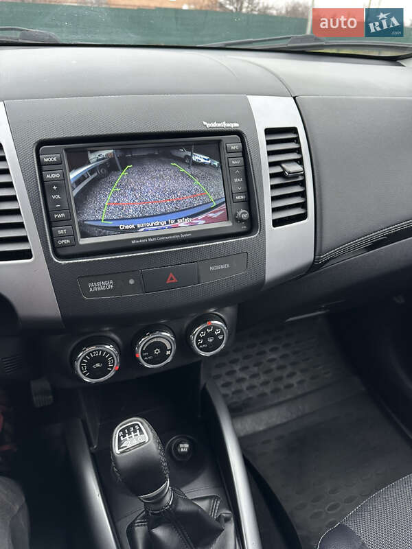 Позашляховик / Кросовер Mitsubishi Outlander 2011 в Миргороді фото 34 Позашляховик / Кросовер Mitsubishi Outlander 2011 в Миргороді