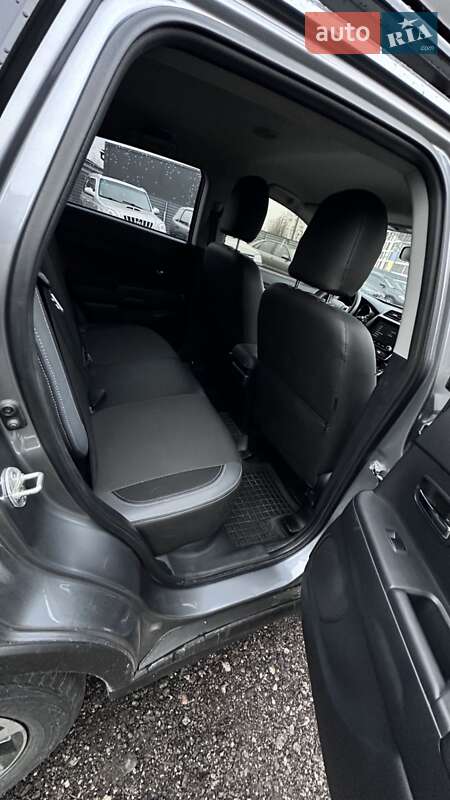 Внедорожник / Кроссовер Mitsubishi Outlander 2020 в Харькове фото 17 Внедорожник / Кроссовер Mitsubishi Outlander 2020 в Харькове