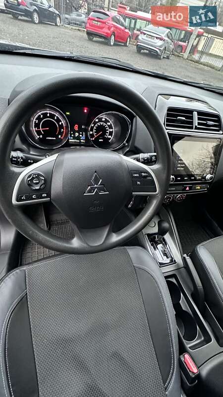 Внедорожник / Кроссовер Mitsubishi Outlander 2020 в Харькове фото 18 Внедорожник / Кроссовер Mitsubishi Outlander 2020 в Харькове