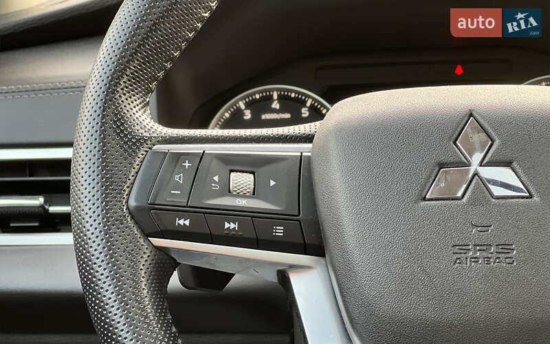 Внедорожник / Кроссовер Mitsubishi Outlander 2022 в Львове фото 12 Внедорожник / Кроссовер Mitsubishi Outlander 2022 в Львове