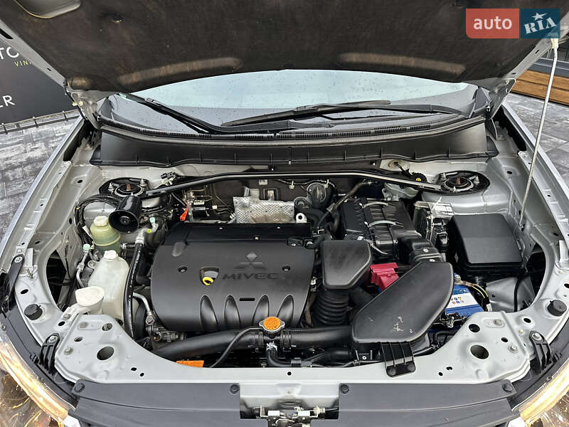 Внедорожник / Кроссовер Mitsubishi Outlander 2008 в Виннице