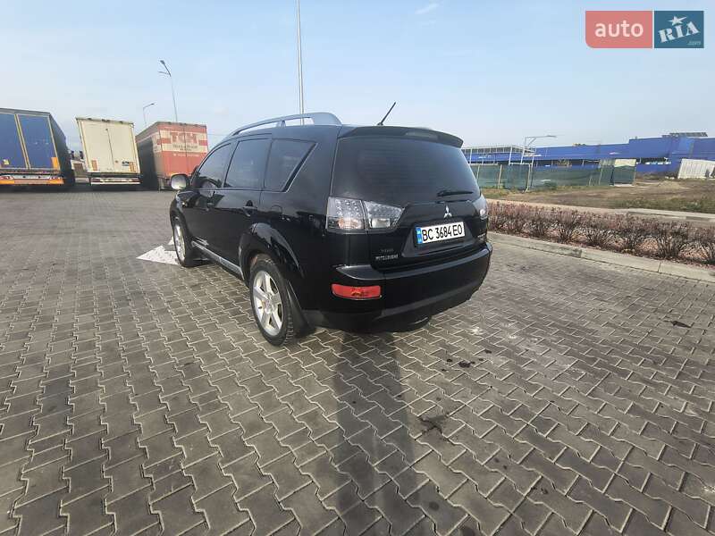 Внедорожник / Кроссовер Mitsubishi Outlander 2008 в Стрые фото 6 Внедорожник / Кроссовер Mitsubishi Outlander 2008 в Стрые