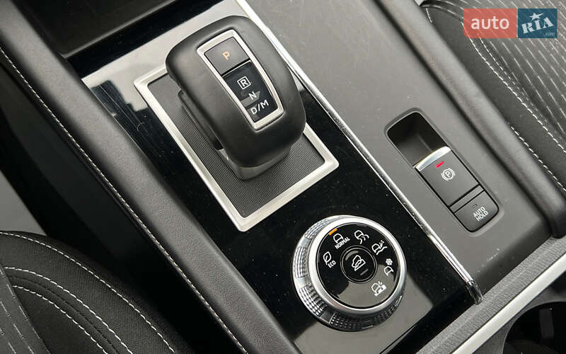 Внедорожник / Кроссовер Mitsubishi Outlander 2021 в Львове