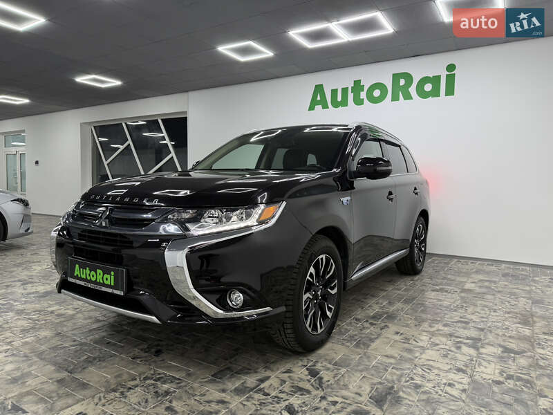 Позашляховик / Кросовер Mitsubishi Outlander 2018 в Одесі