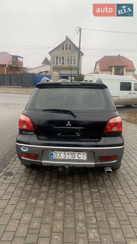 Позашляховик / Кросовер Mitsubishi Outlander 2004 в Кам'янець-Подільському