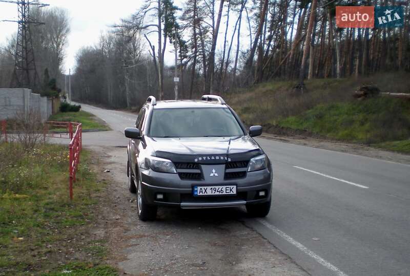 Внедорожник / Кроссовер Mitsubishi Outlander 2006 в Харькове