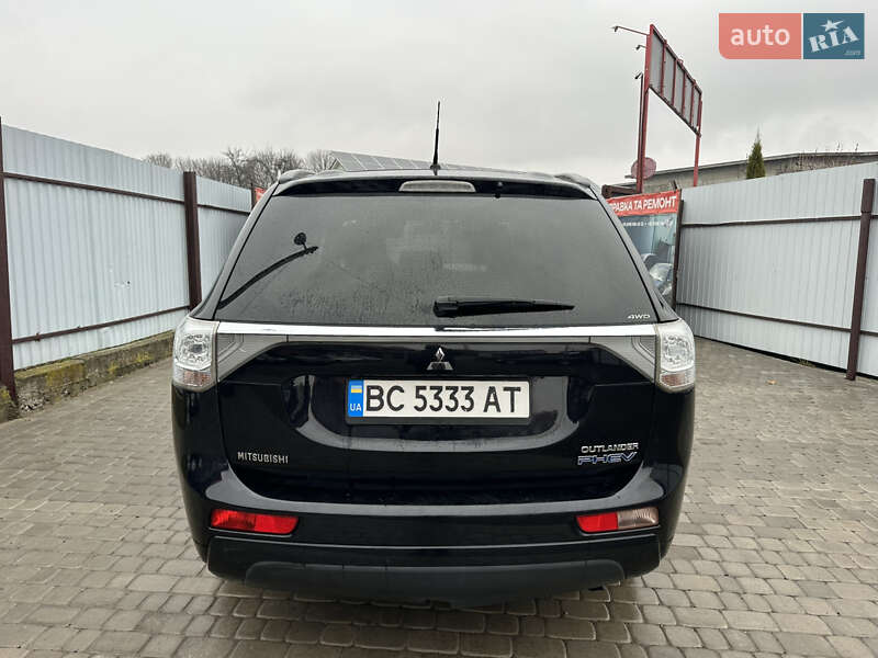 Внедорожник / Кроссовер Mitsubishi Outlander 2014 в Сокале фото 7 Внедорожник / Кроссовер Mitsubishi Outlander 2014 в Сокале