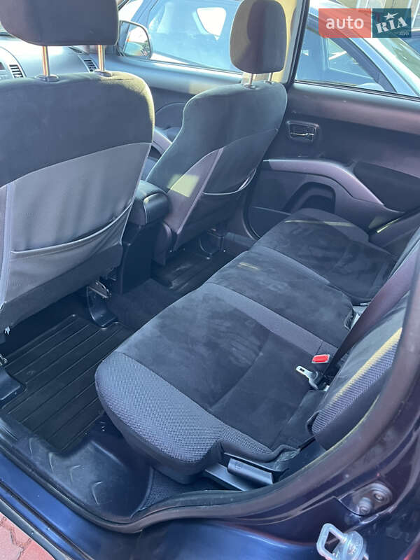 Внедорожник / Кроссовер Mitsubishi Outlander 2008 в Луцке фото 25 Внедорожник / Кроссовер Mitsubishi Outlander 2008 в Луцке