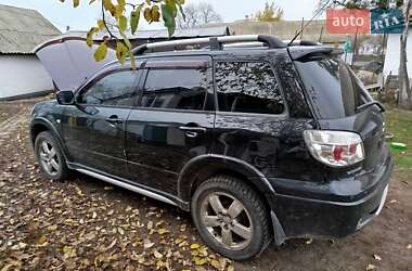 Позашляховик / Кросовер Mitsubishi Outlander 2009 в Києві