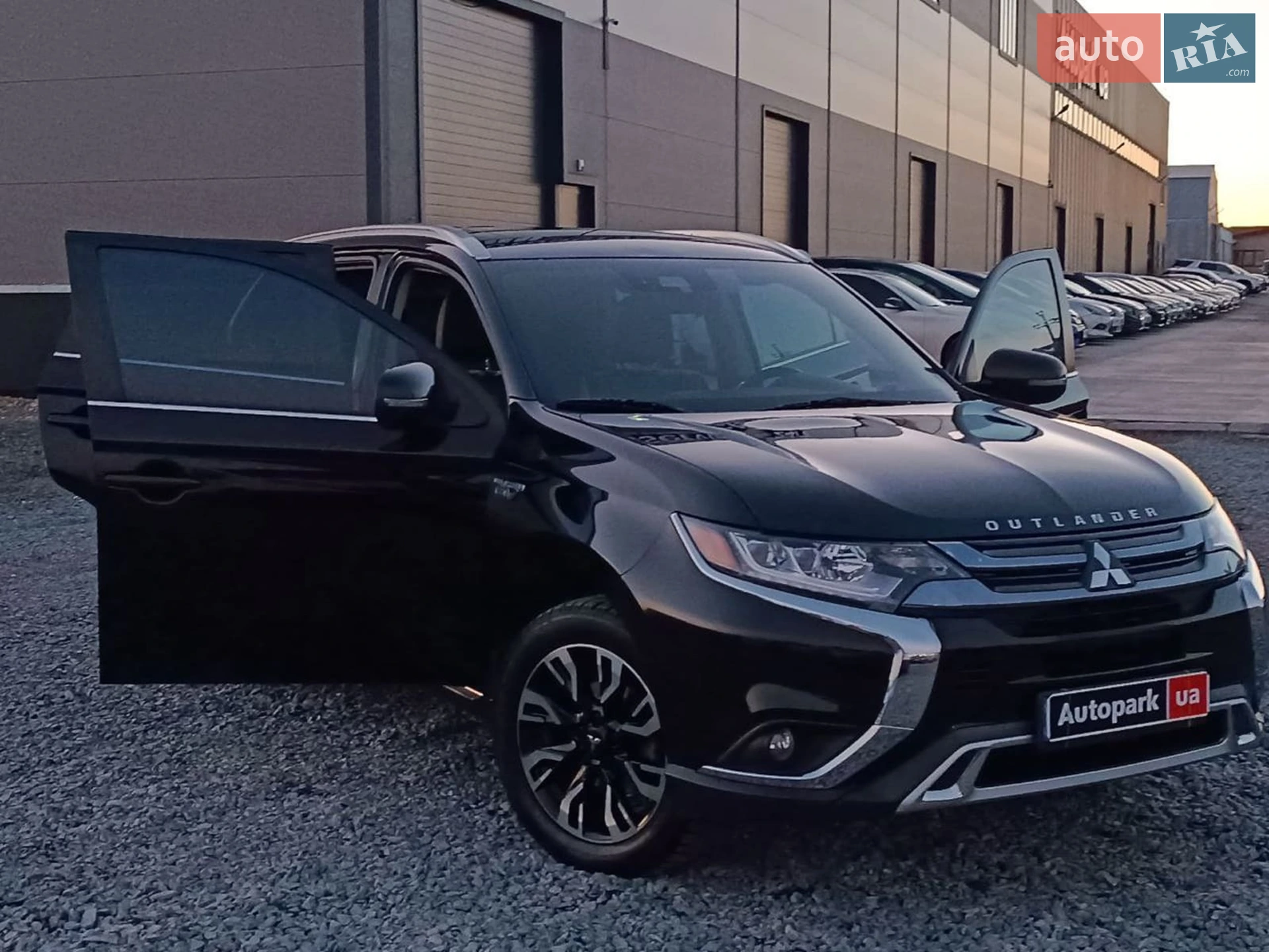 2018 Mitsubishi Outlander - мініатюра 43