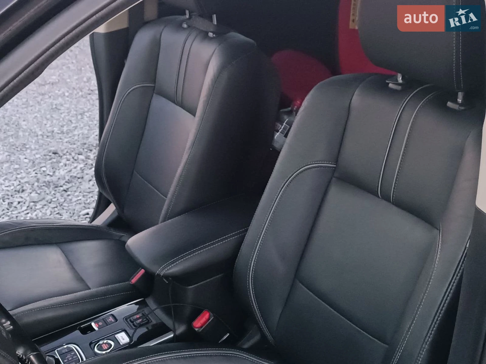 2018 Mitsubishi Outlander - мініатюра 29