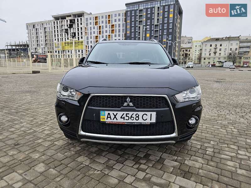Внедорожник / Кроссовер Mitsubishi Outlander 2010 в Харькове